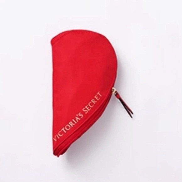 Victoria's Secret Red Heart Packable Tote Bag, a limited edition release NEW - Picture 4 of 10